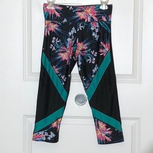 Pink Lotus Yoga Floral Capris Medium